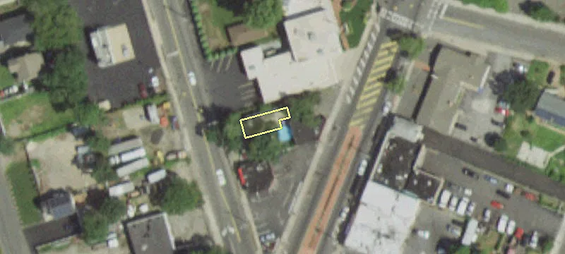 13 18th St