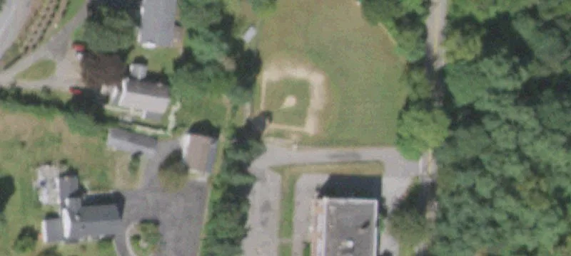 3 Locust Ave