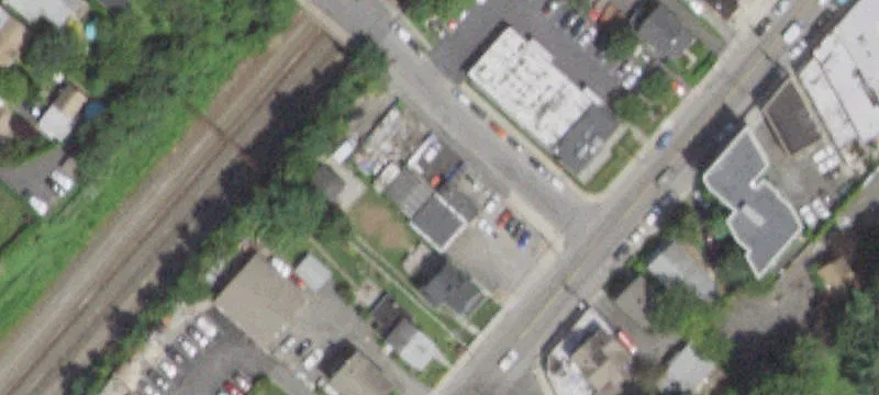 480 Halstead Ave