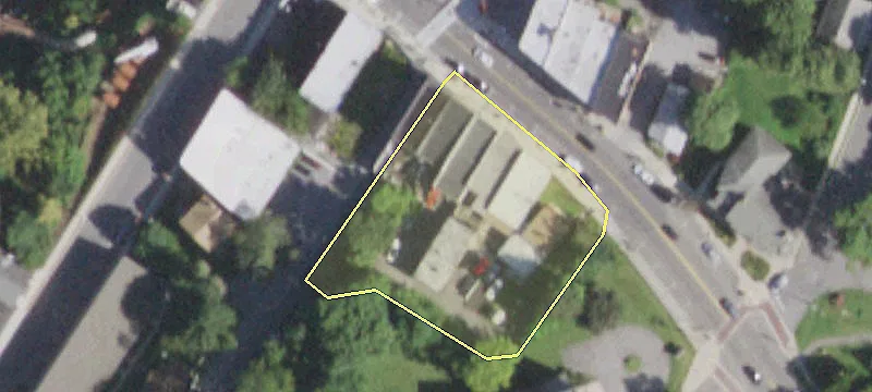 2653 Main St
