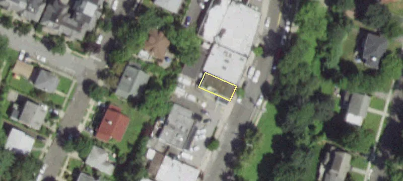 217 Wolfs Ln