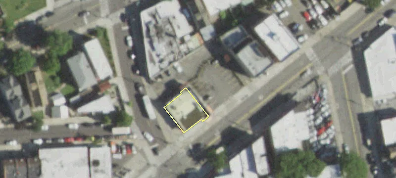 6103 Flushing Ave
