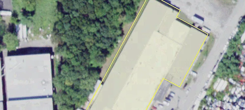 62-84 Industrial Pl Ext
