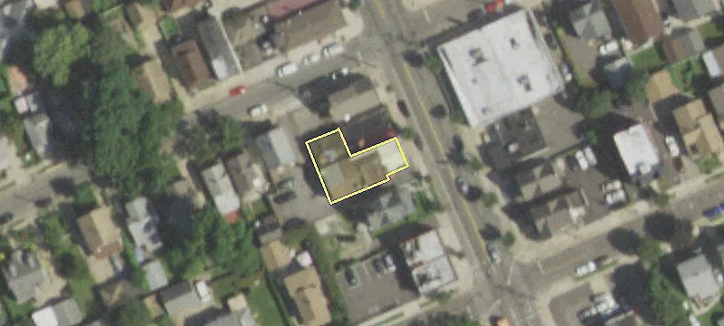 241 Mineola Blvd
