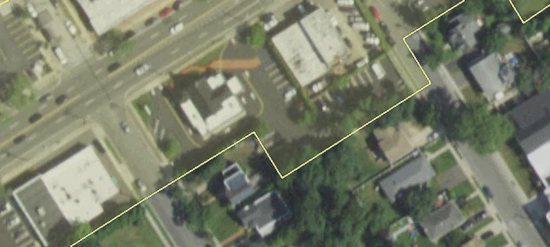 2222 Merrick Rd