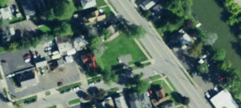 132 Young St
