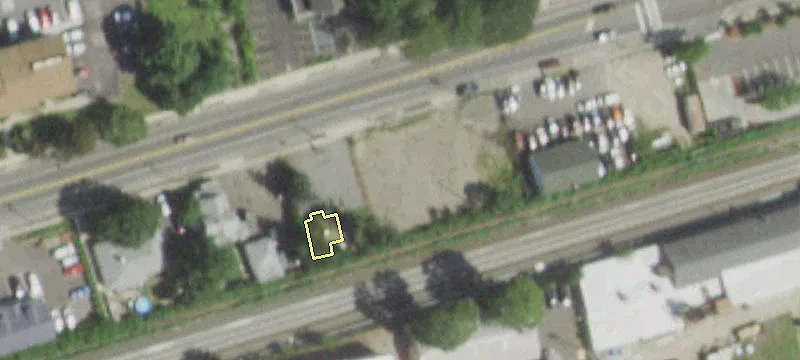 32 Suffolk Ave