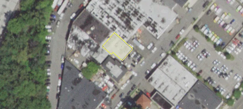 631 Ctr Ave