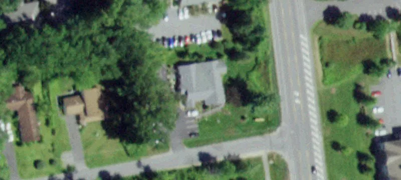 527 Bay Rd
