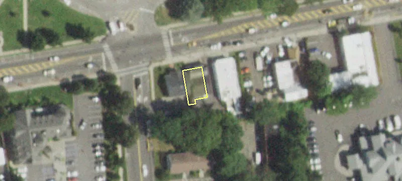 662 Main St