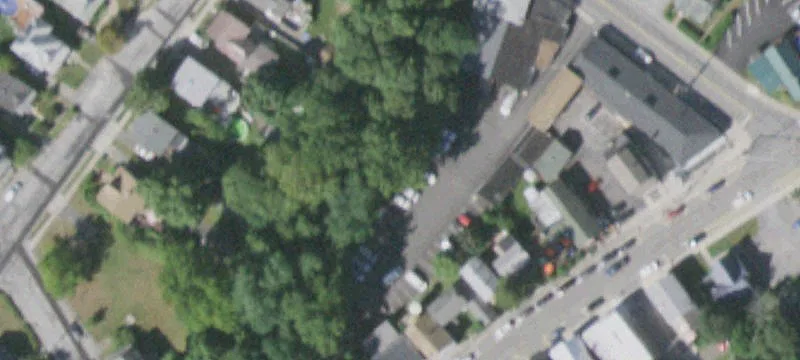 11 Willow Ave