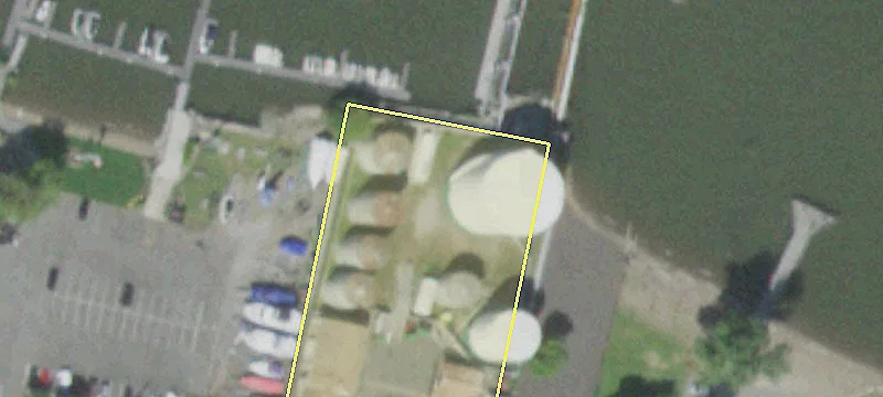 23 Grassy Pt Rd
