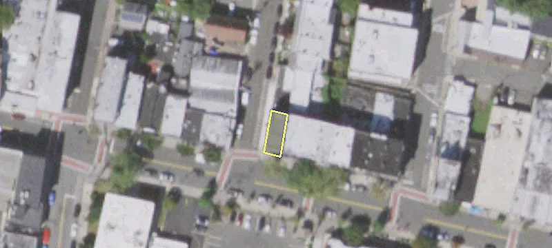 126 Main St