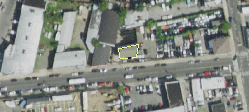 1325 Castleton Ave