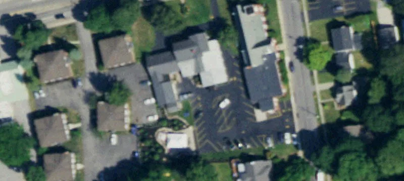6575 Quaker St