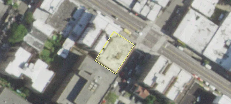 752 Tremont Ave