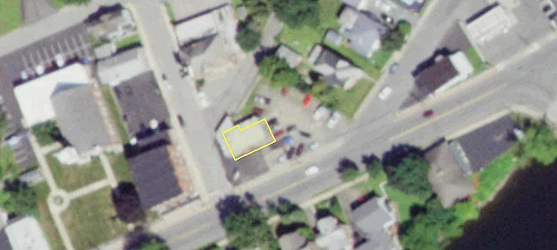 757 Hudson Ave
