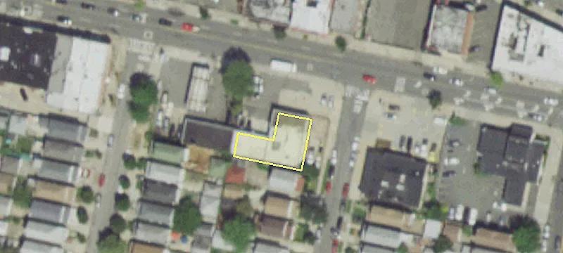10032 Metropolitan Ave
