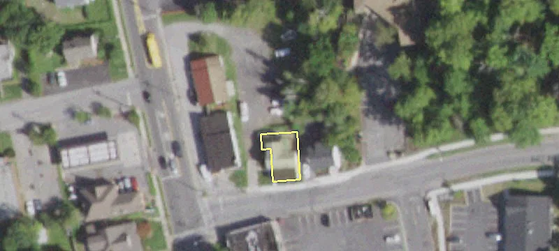 3 Pne Woods Rd