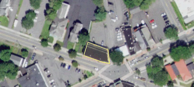 395 Kenwood Ave