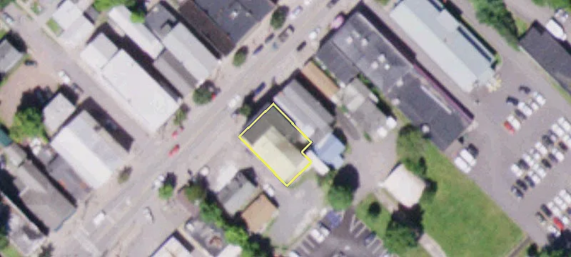 89 Main St