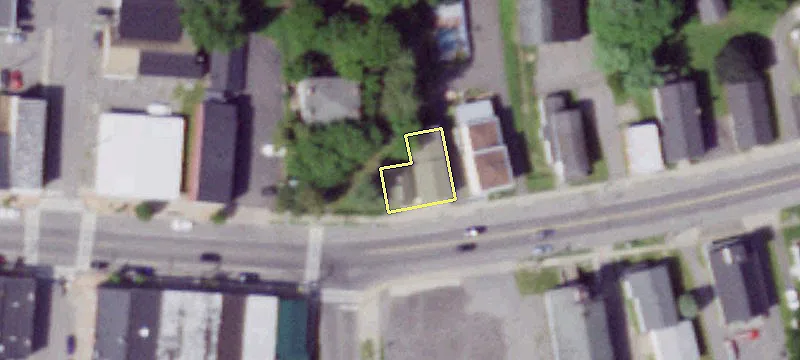 3252 Main St