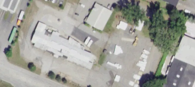 31 Railroad Ave