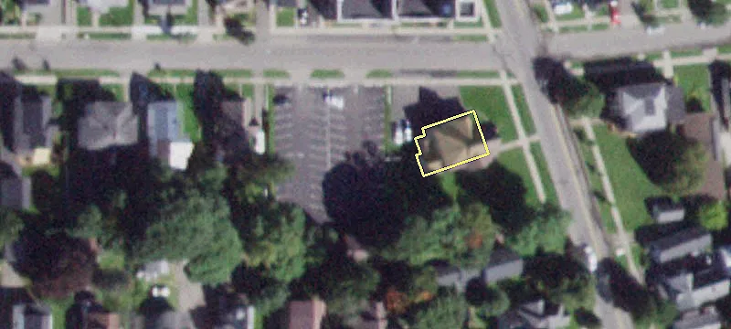 63 Maple Ave