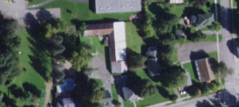 1579 Cortland St