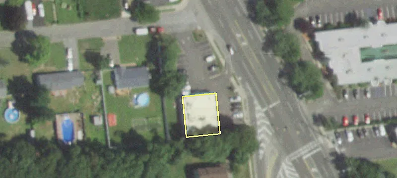 1460 Smithtown Ave