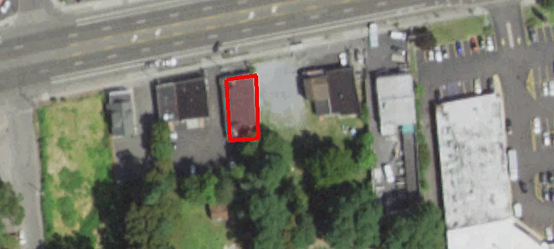 702 Middle Country Rd