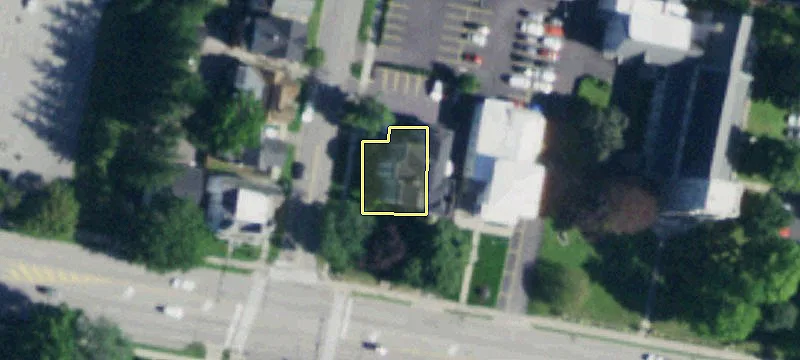 401 Main St