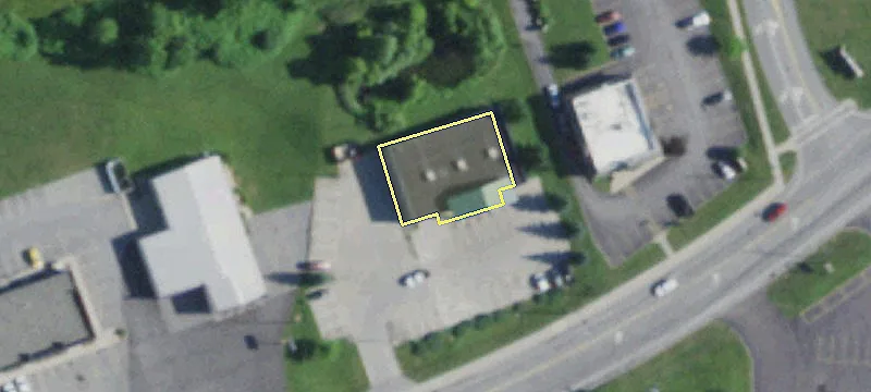 4249 Lakeville Rd