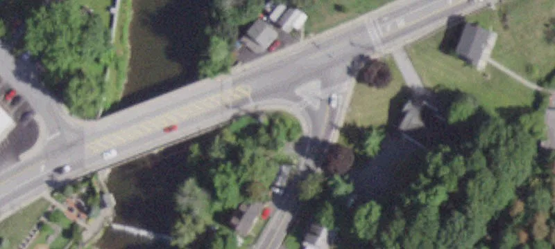 1640 Main St