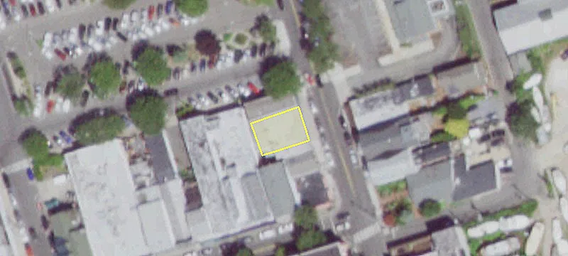211 Main St