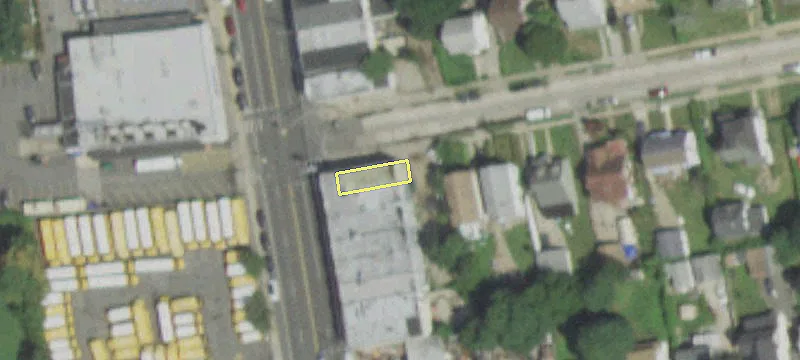 296 Main St