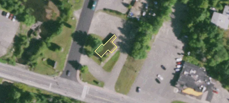 2077 Saranac Ave