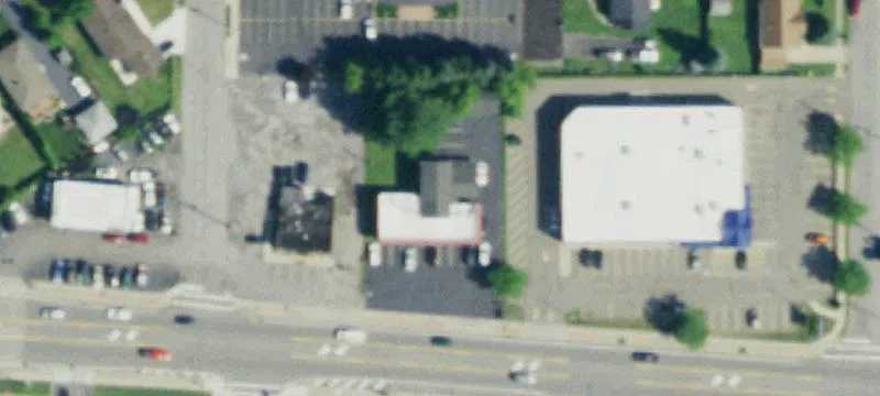4880 Broadway