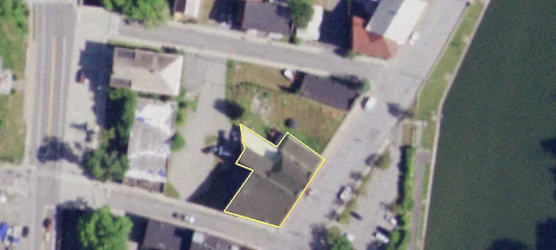 102-104 Main St