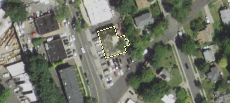 390 Great Nck Rd