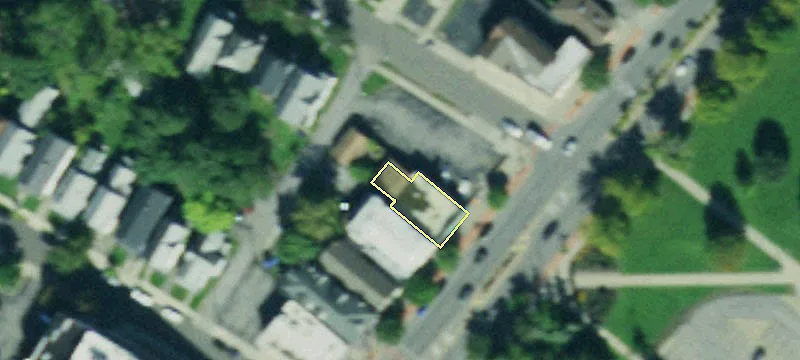 3270 Main St