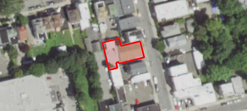 104 4th St