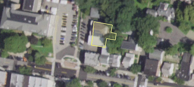 8 Aqueduct Ln