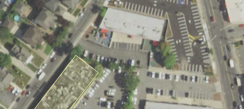 2879 Lincoln Ave