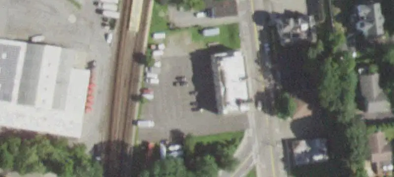 363 Elwood Ave