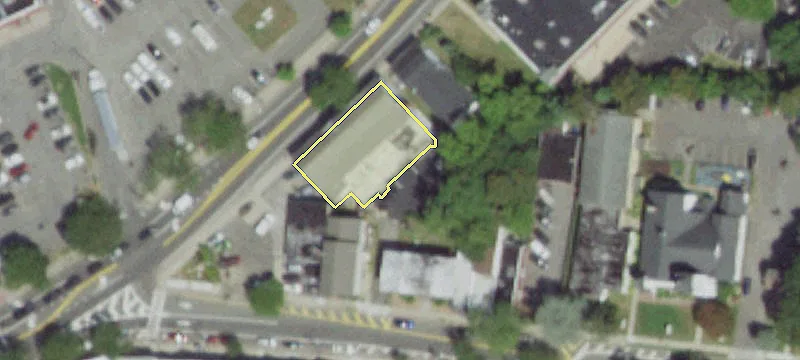 64 Main St