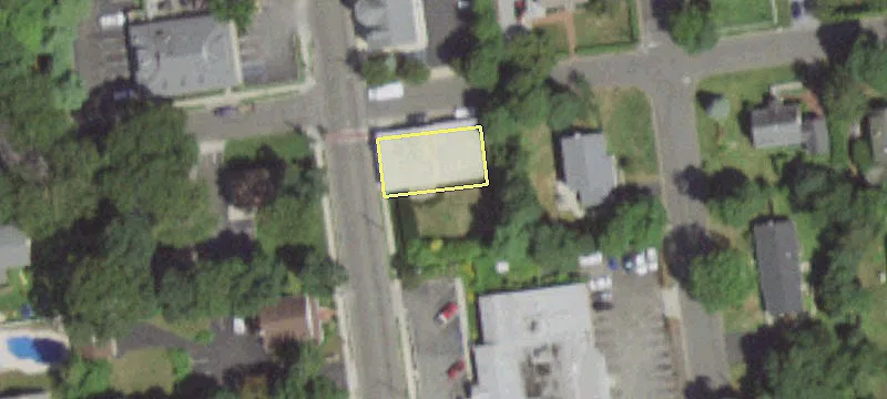 339 Lk Ave