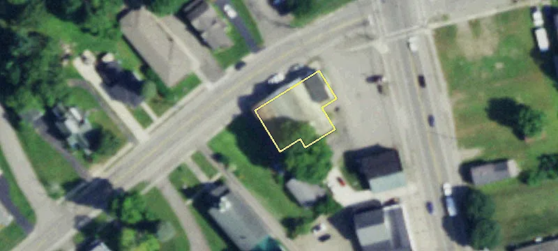 17 Maple Ave