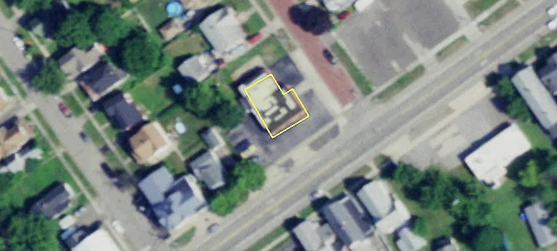 242-244 Lk Shr E Dr