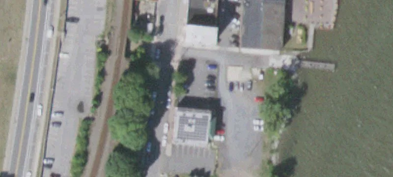8 Frnt St